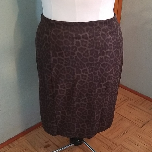 Michael Kors Pencil Skirt - Picture 3 of 8